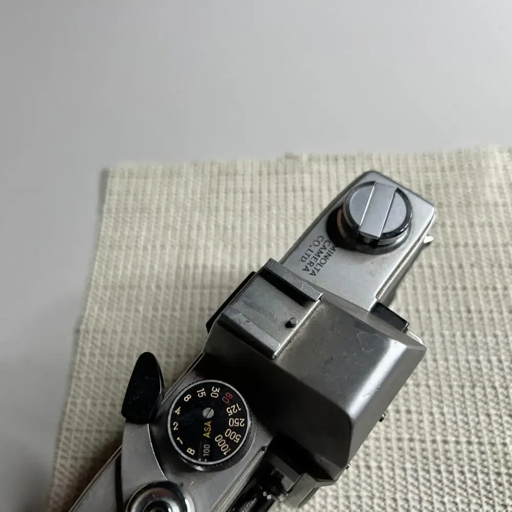 Minolta SRT 101 35mm Film SLR Camera‎ Body Only Shutter Fires Untested